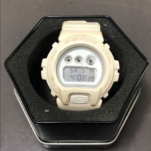 G-shock DW-6900WW